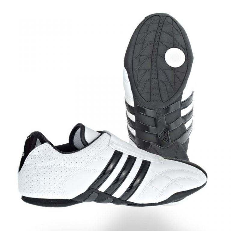 Adidas-Taekwondo-Schuh-ADILUX-m.-schwarzen-Streifen,-Gr.-36---48